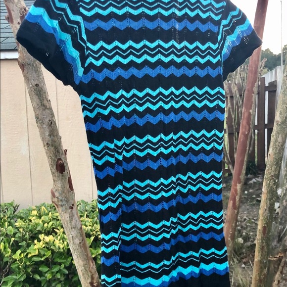 Rampage SweaterTurtleneck Short Sleeve Chevron Print - Picture 6 of 6